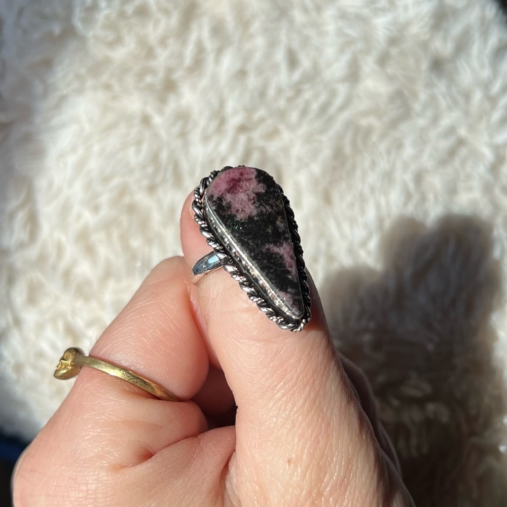 Silver Rhodonite Ring - Picture 5 of 9